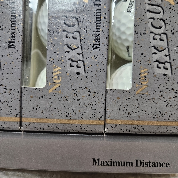 Spalding New Executive Limited Maximum Distance 12 White Golf Balls - Picture 12 of 16